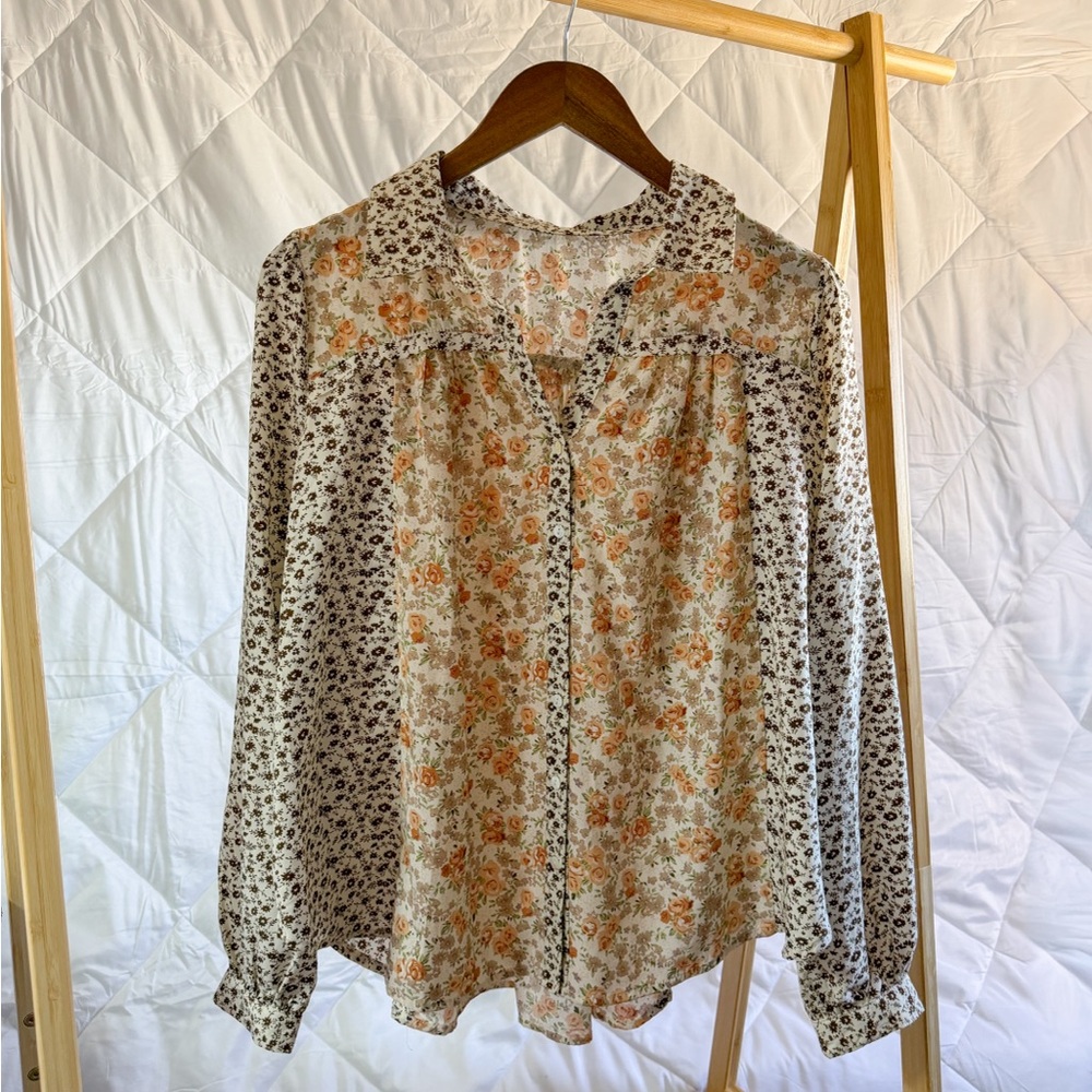 Chic Floral Button-Up Blouse